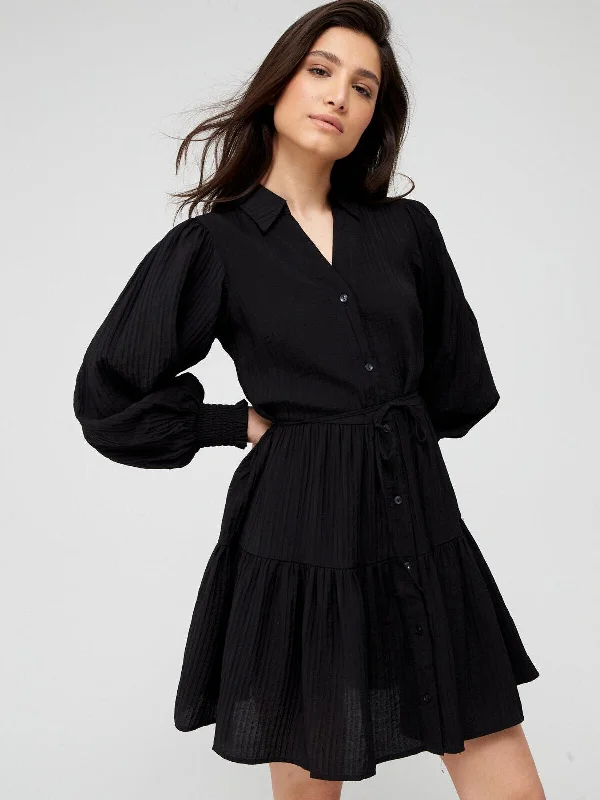 Womens Seersucker Textured StripeBlack Mini Dress Size 8 **** V391 Fashionable Pleated Mini Dress