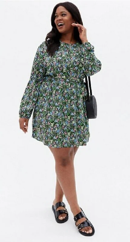 New Look Curves Black Floral Crinkle Long Sleeve Mini Dress Uk18****Ref V417 Trendy Button-Detail Mini Dress New Look Curves Black Floral Crinkle Long Sleeve Mini Dress Uk18****Ref V417 Trendy Button-Detail Mini Dress