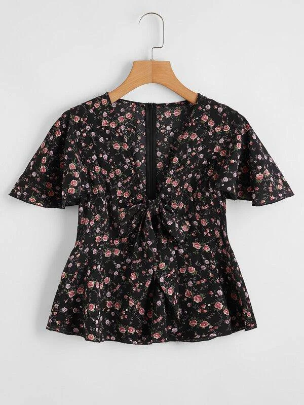Knot Front Ruffle Hem Ditsy Floral Blouse Vintage Lace Blouse
