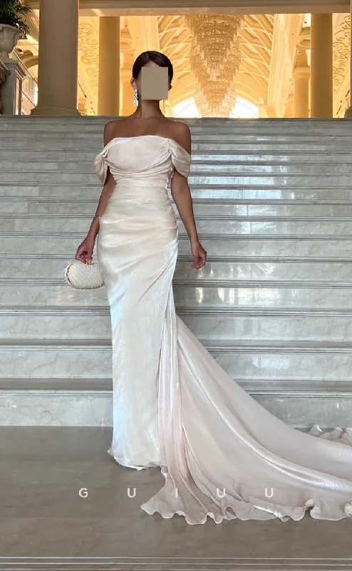 G4526 - Elegant Mermaid 0ff-Shoulder White Pleats Prom Party Dress with Court Train Boat Neckline Classic G4526 - Elegant Mermaid 0ff-Shoulder White Pleats Prom Party Dress with Court Train Boat Neckline Classic