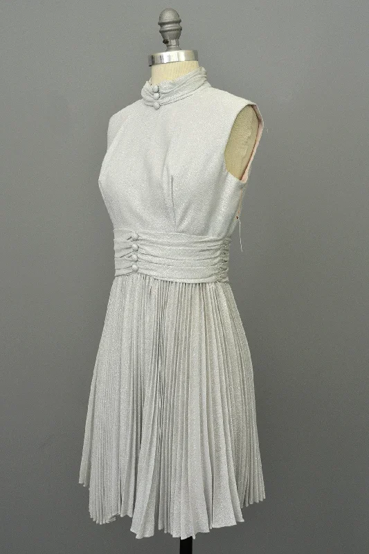 70s Silver Metallic Lurex Pleated Mini Party Dress Tunics Versatile stylish