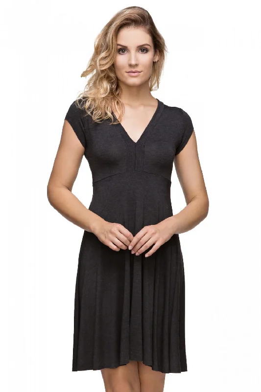 Evening dress Tessita Square Neckline Feminine