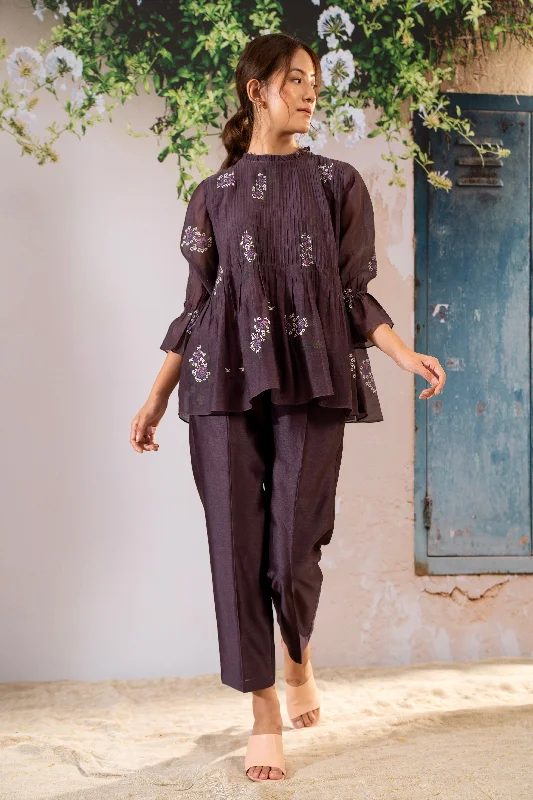 Dahlia Print Pin Tucked Top & Straight Pant Relaxed Fit Trousers