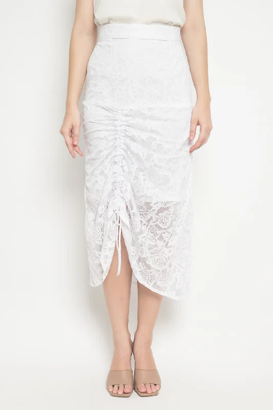 Petal Skirt in White silk skirt luxurious