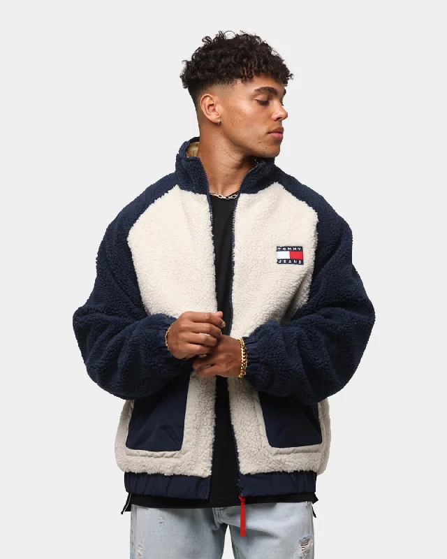 Tommy Jeans Reversible Sherpa Jacket Twilight Navy/White Ribbed Jacket Pleated Jacket Ruffled Jacket Tommy Jeans Reversible Sherpa Jacket Twilight Navy/White Ribbed Jacket Pleated Jacket Ruffled Jacket
