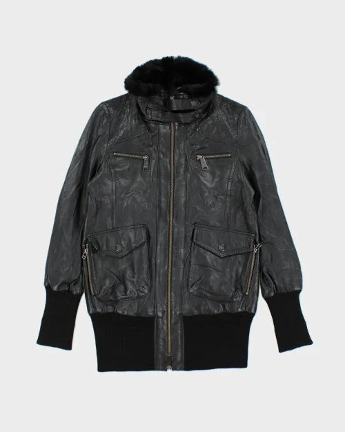 Vintage Burberry Blue Label Faux Fur Collar Biker Jacket - M Tiered Jacket Buttoned Jacket Zippered Jacket Vintage Burberry Blue Label Faux Fur Collar Biker Jacket - M Tiered Jacket Buttoned Jacket Zippered Jacket