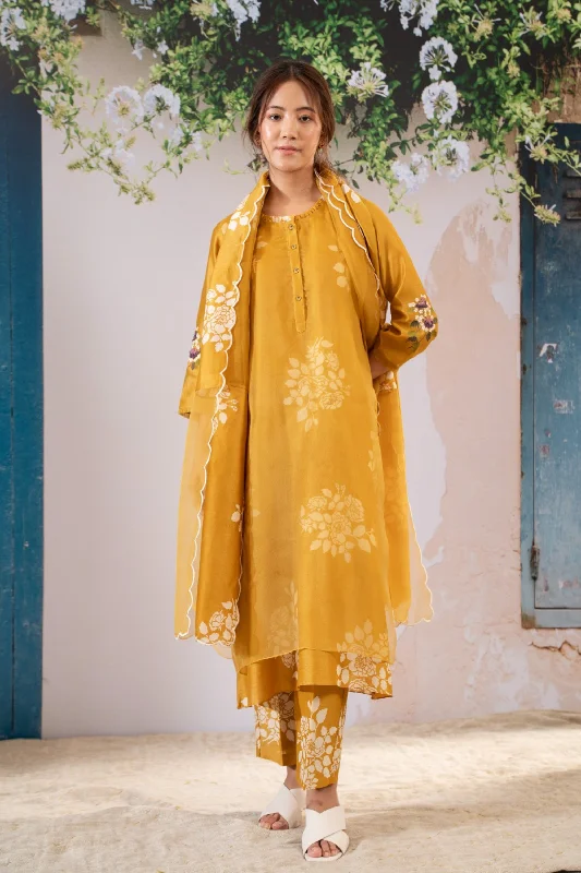 Ochre Kurta and Pant Set Sleek Black Pants