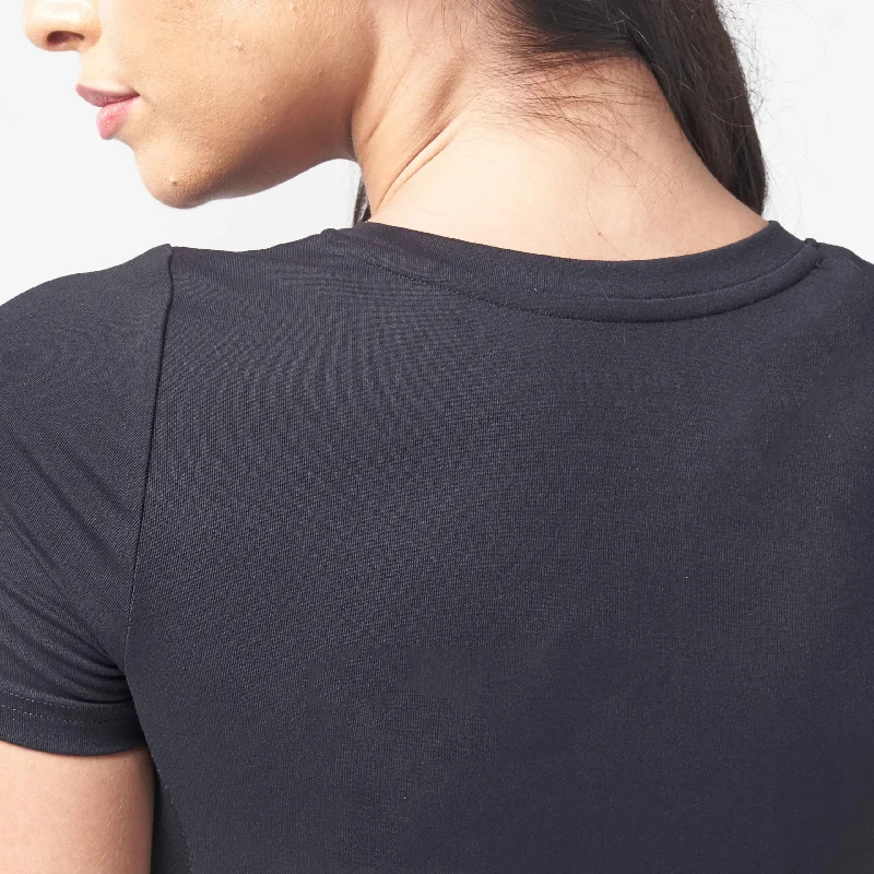 Essential Cropped Tee AW22 - Black