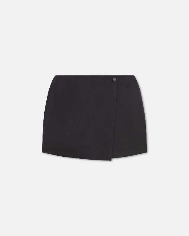 Svana - Tech-Satin Wrap Mini Skort - Black